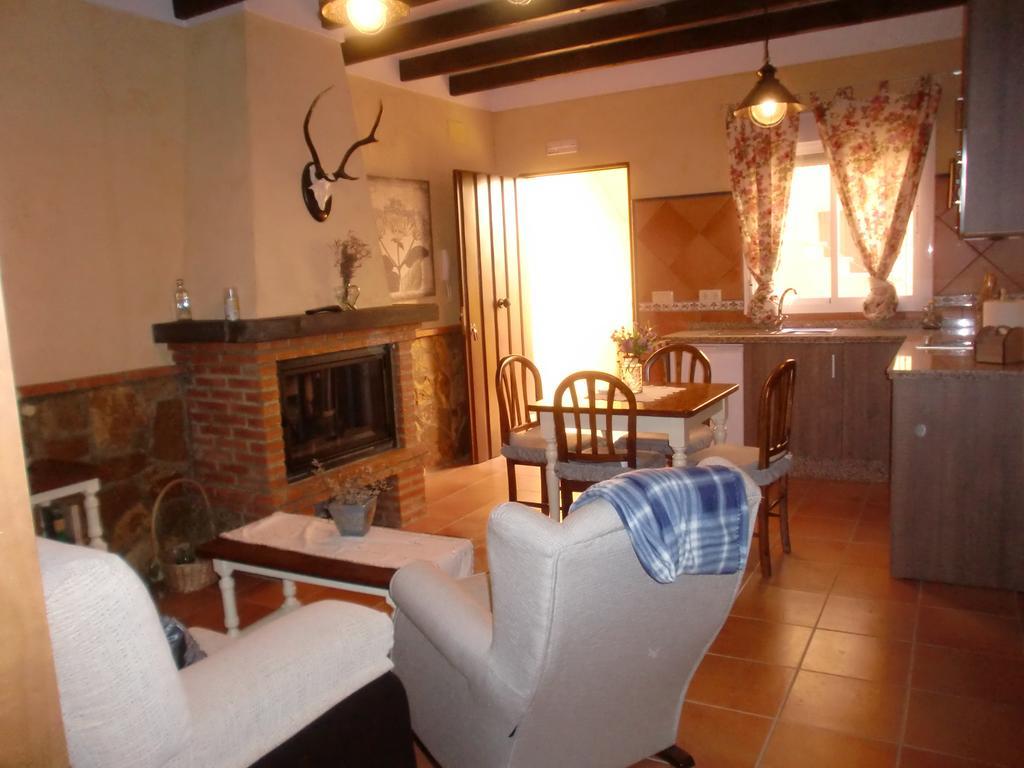 Casa Rural Sierra De Coripe Exteriör bild