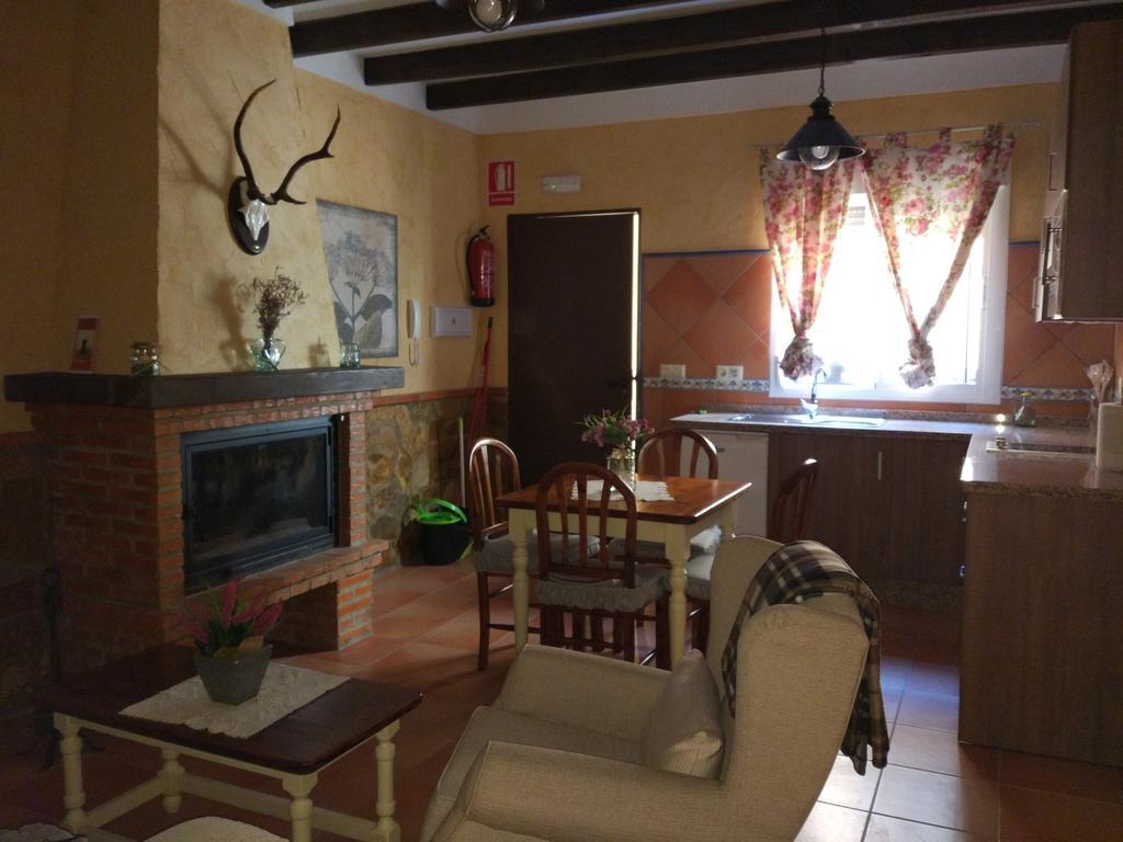 Casa Rural Sierra De Coripe Exteriör bild